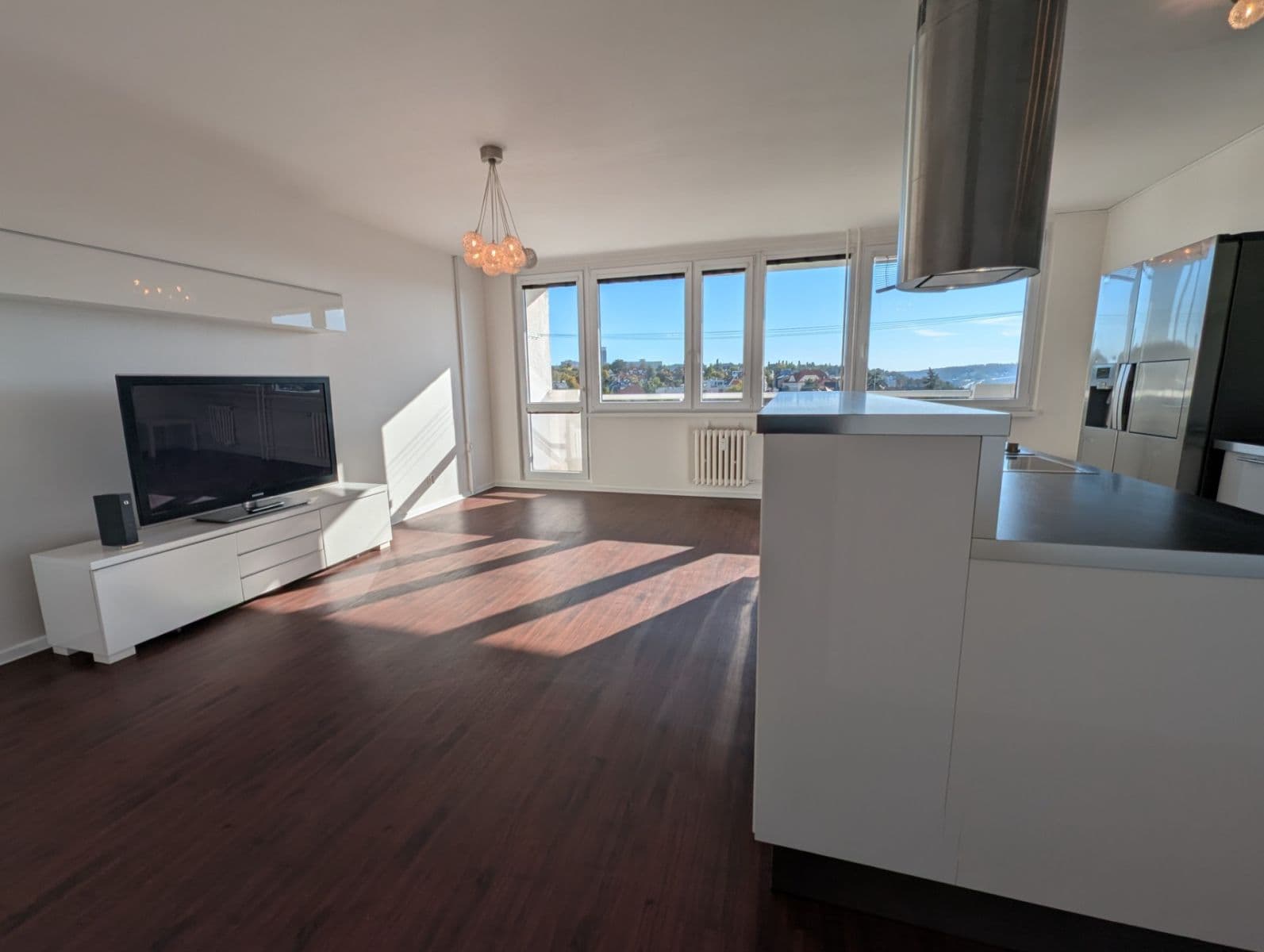 Prenájom bytu 3-izbový 79 m², Ve svahu, Praha, Praha Prenájom bytu 3-izbový 79 m², Ve svahu, Praha, Praha
