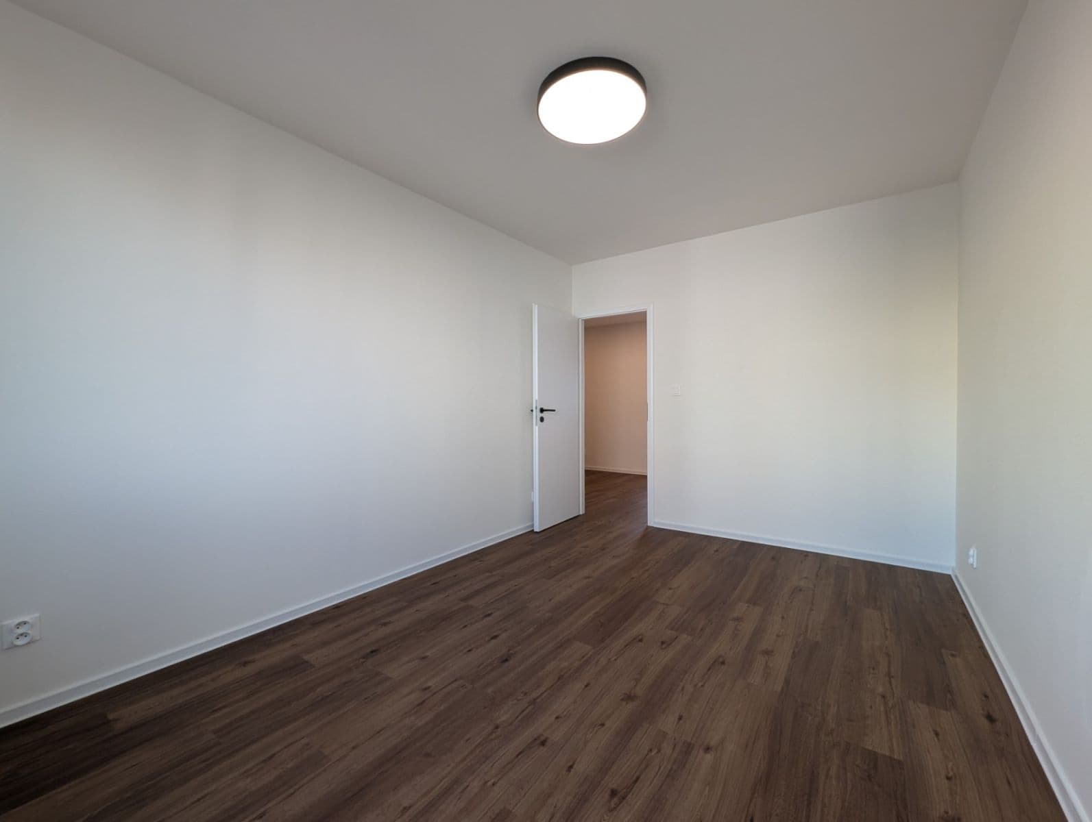 Prenájom bytu 3-izbový 79 m², Ve svahu, Praha, Praha Prenájom bytu 3-izbový 79 m², Ve svahu, Praha, Praha