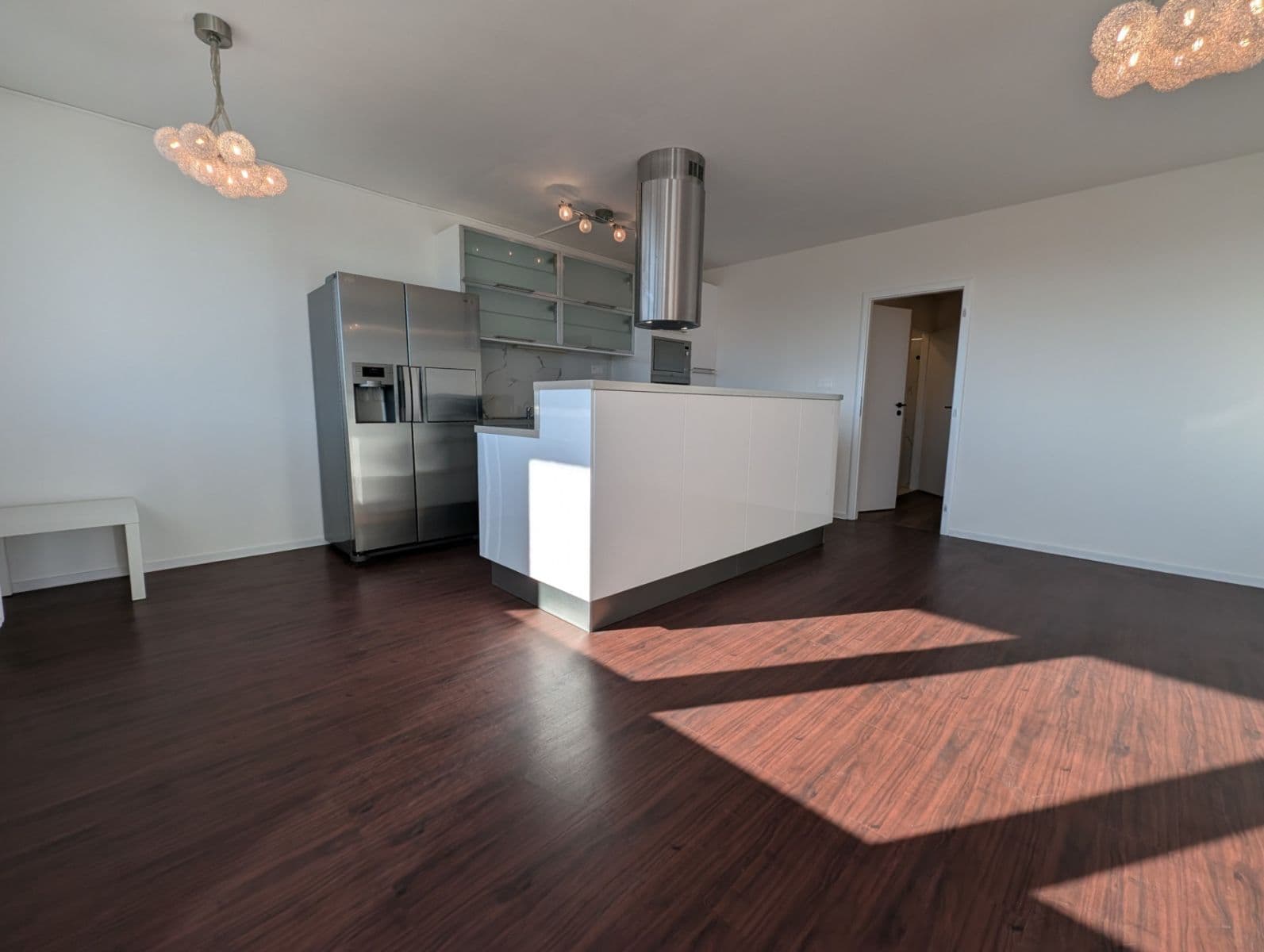 Prenájom bytu 3-izbový 79 m², Ve svahu, Praha, Praha Prenájom bytu 3-izbový 79 m², Ve svahu, Praha, Praha