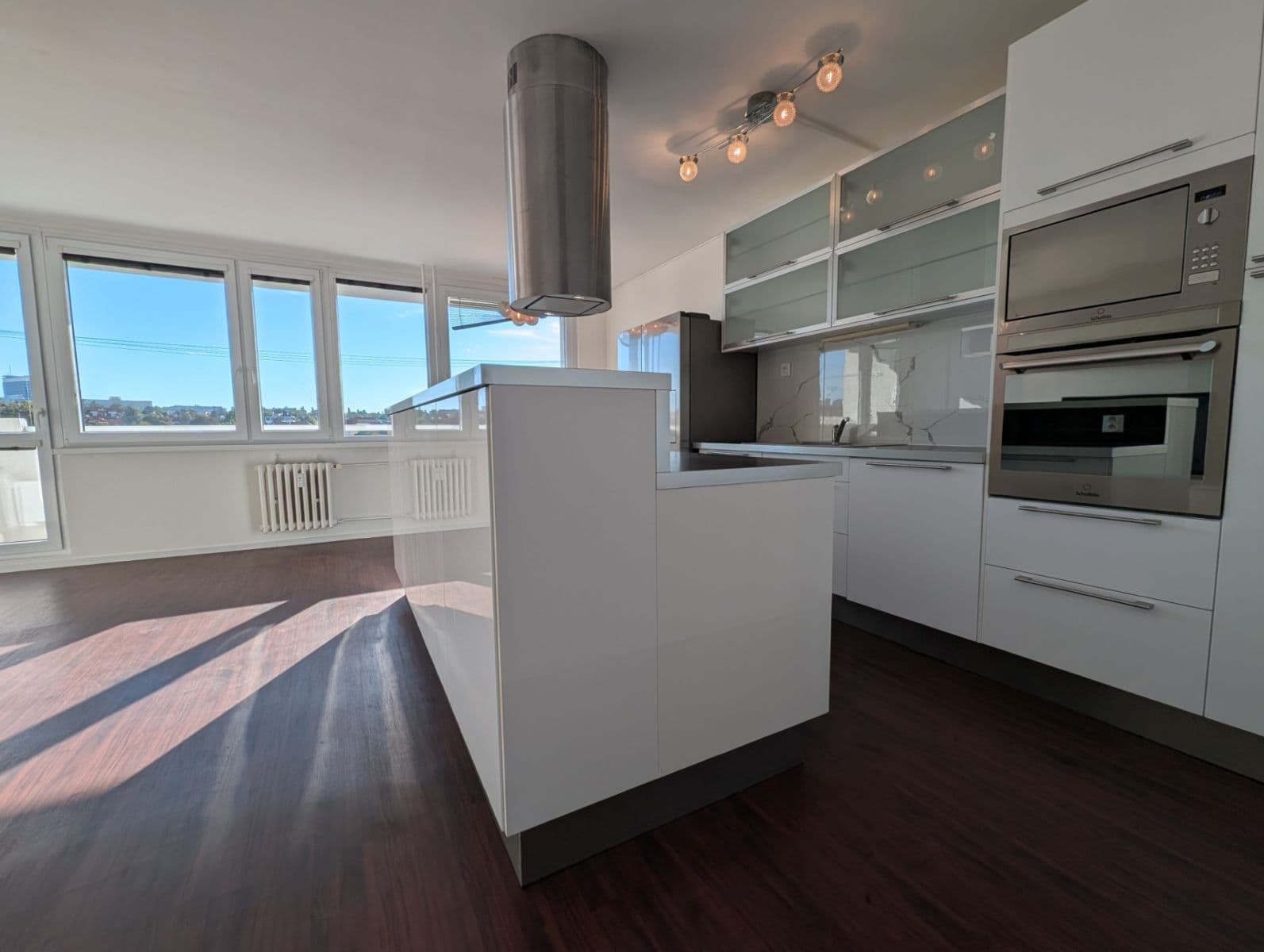 Prenájom bytu 3-izbový 79 m², Ve svahu, Praha, Praha Prenájom bytu 3-izbový 79 m², Ve svahu, Praha, Praha