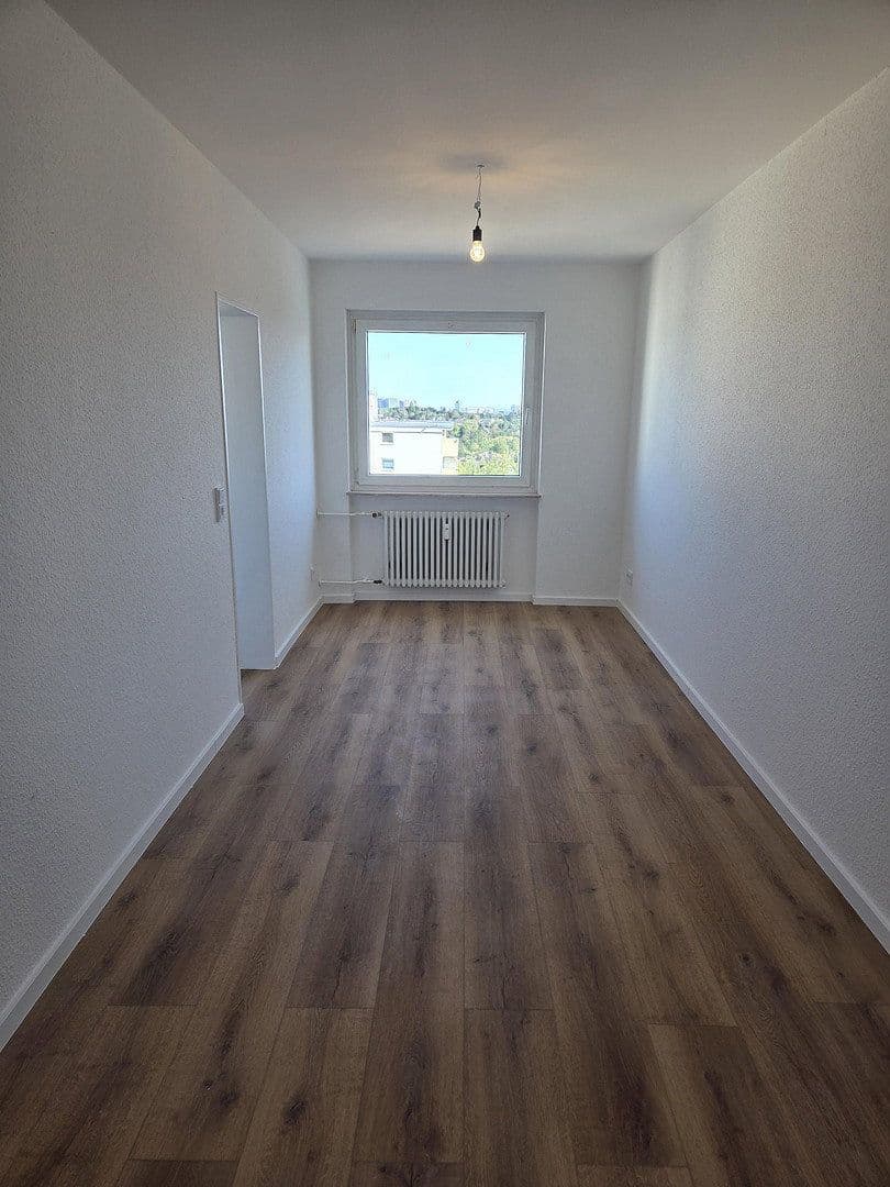 Prenájom bytu 2-izbový 80 m², Berliner Straße 3, Schwalbach am Taunus, Hesensko Prenájom bytu 2-izbový 80 m², Berliner Straße 3, Schwalbach am Taunus, Hesensko