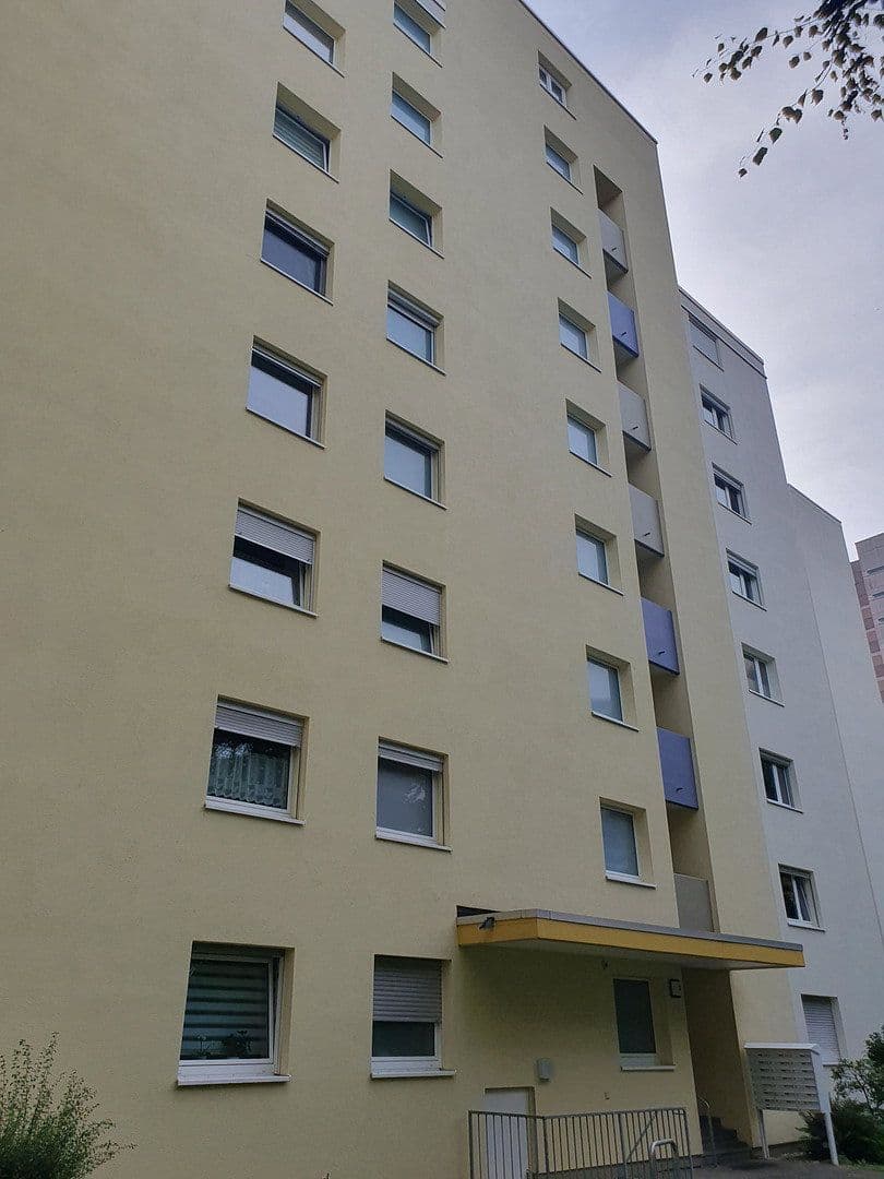 Prenájom bytu 2-izbový 80 m², Berliner Straße 3, Schwalbach am Taunus, Hesensko Prenájom bytu 2-izbový 80 m², Berliner Straße 3, Schwalbach am Taunus, Hesensko