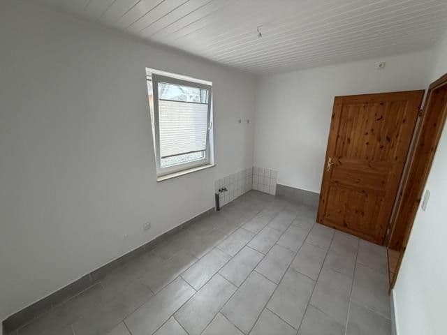 Predaj domu 97 m², pozemok 630 m², Am Dorfe 4, Uslar, Dolné Sasko Predaj domu 97 m², pozemok 630 m², Am Dorfe 4, Uslar, Dolné Sasko