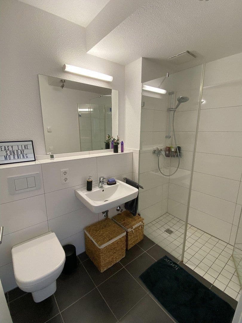 Prenájom bytu 3-izbový 94 m², Pfälzer Str. 1c, Köln, Severné Porýnie - Westfálsko Prenájom bytu 3-izbový 94 m², Pfälzer Str. 1c, Köln, Severné Porýnie - Westfálsko