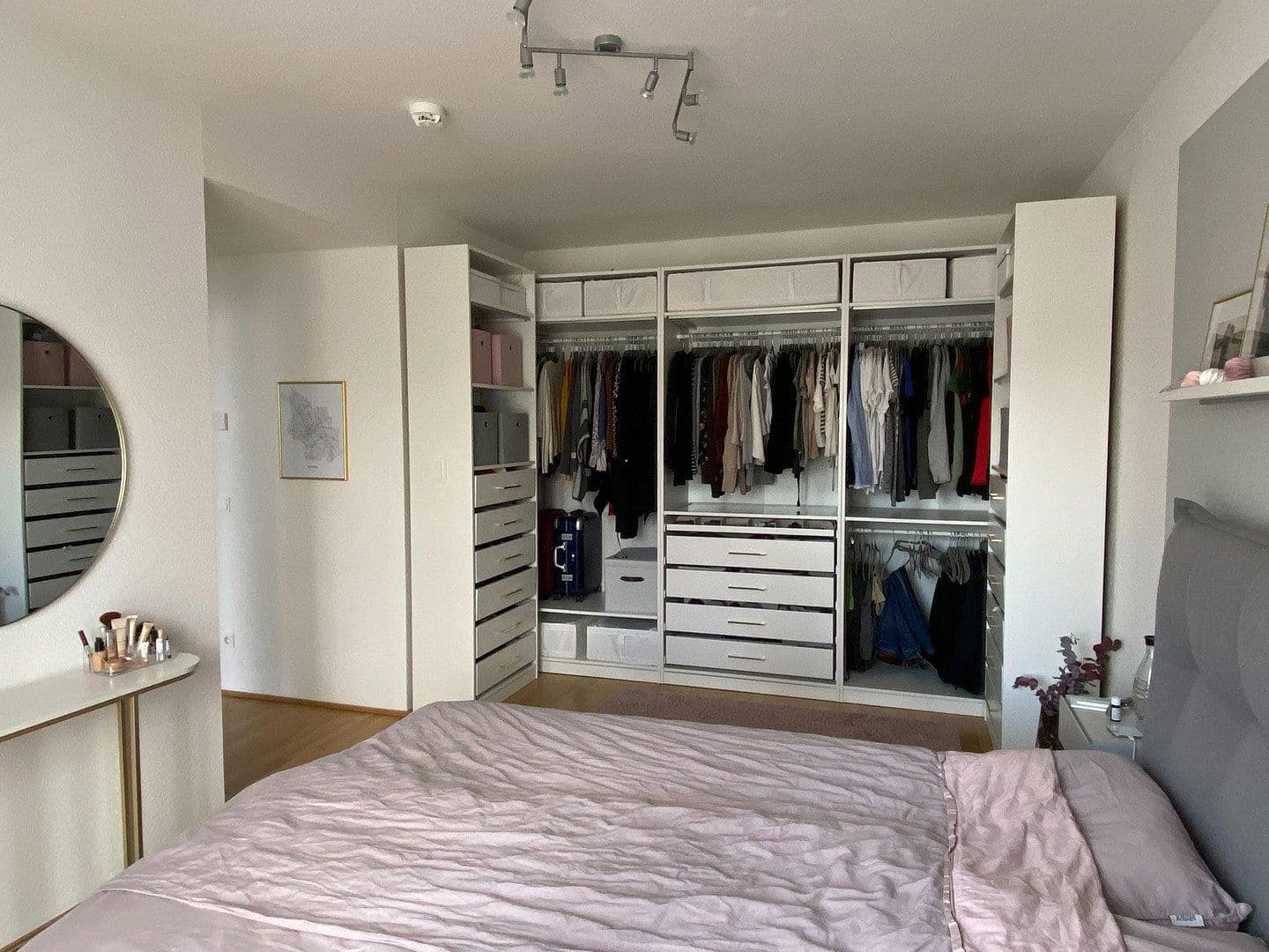 Prenájom bytu 3-izbový 94 m², Pfälzer Str. 1c, Köln, Severné Porýnie - Westfálsko Prenájom bytu 3-izbový 94 m², Pfälzer Str. 1c, Köln, Severné Porýnie - Westfálsko