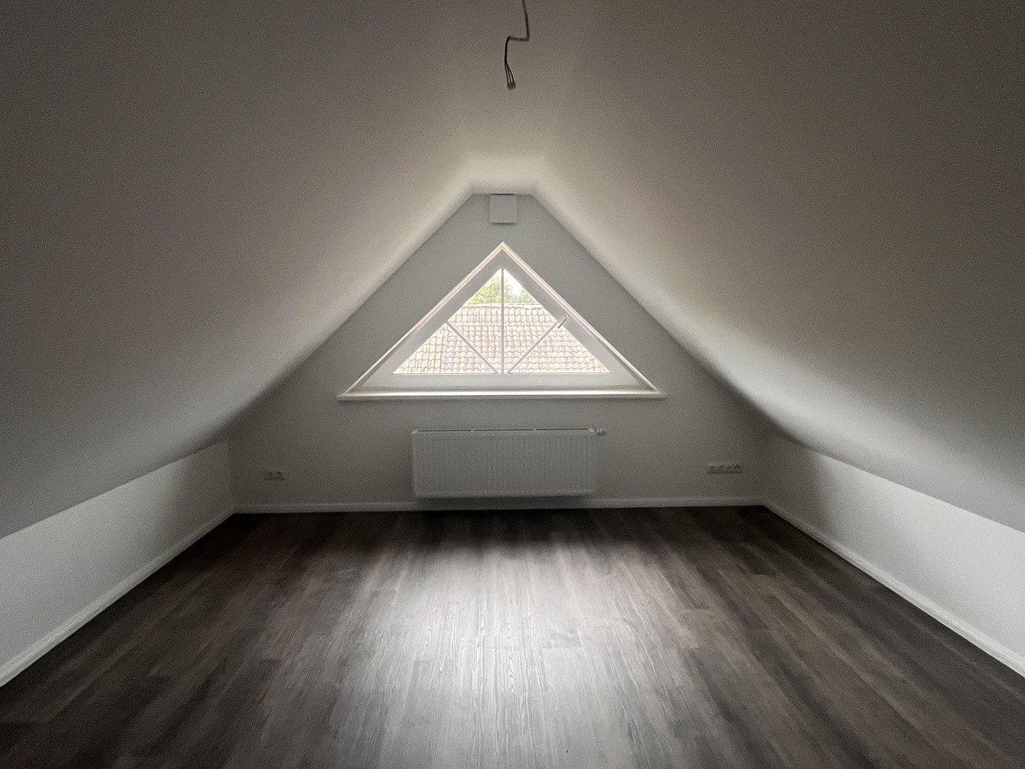 Predaj domu 126 m², pozemok 540 m², Unter den Linden 28 a + c, Stelle, Dolné Sasko Predaj domu 126 m², pozemok 540 m², Unter den Linden 28 a + c, Stelle, Dolné Sasko