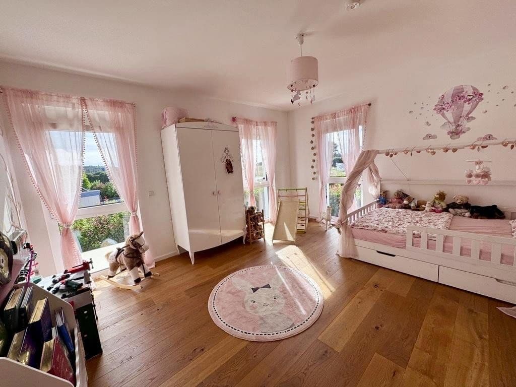 Predaj domu 158 m², pozemok 418 m², Nidderau, Hesensko Predaj domu 158 m², pozemok 418 m², Nidderau, Hesensko
