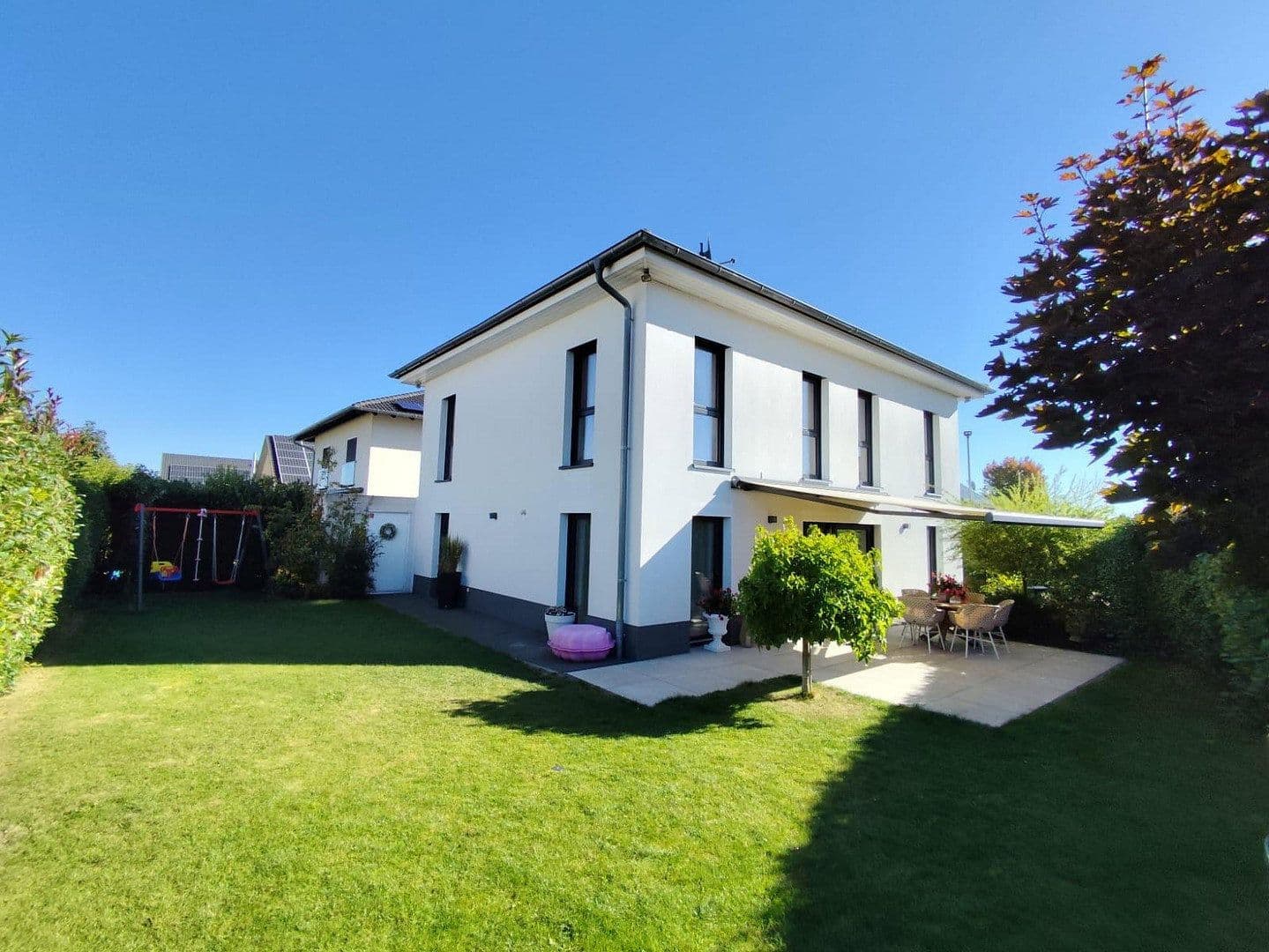 Predaj domu 158 m², pozemok 418 m², Nidderau, Hesensko Predaj domu 158 m², pozemok 418 m², Nidderau, Hesensko