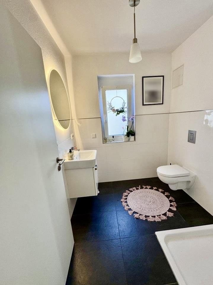Predaj domu 158 m², pozemok 418 m², Nidderau, Hesensko Predaj domu 158 m², pozemok 418 m², Nidderau, Hesensko