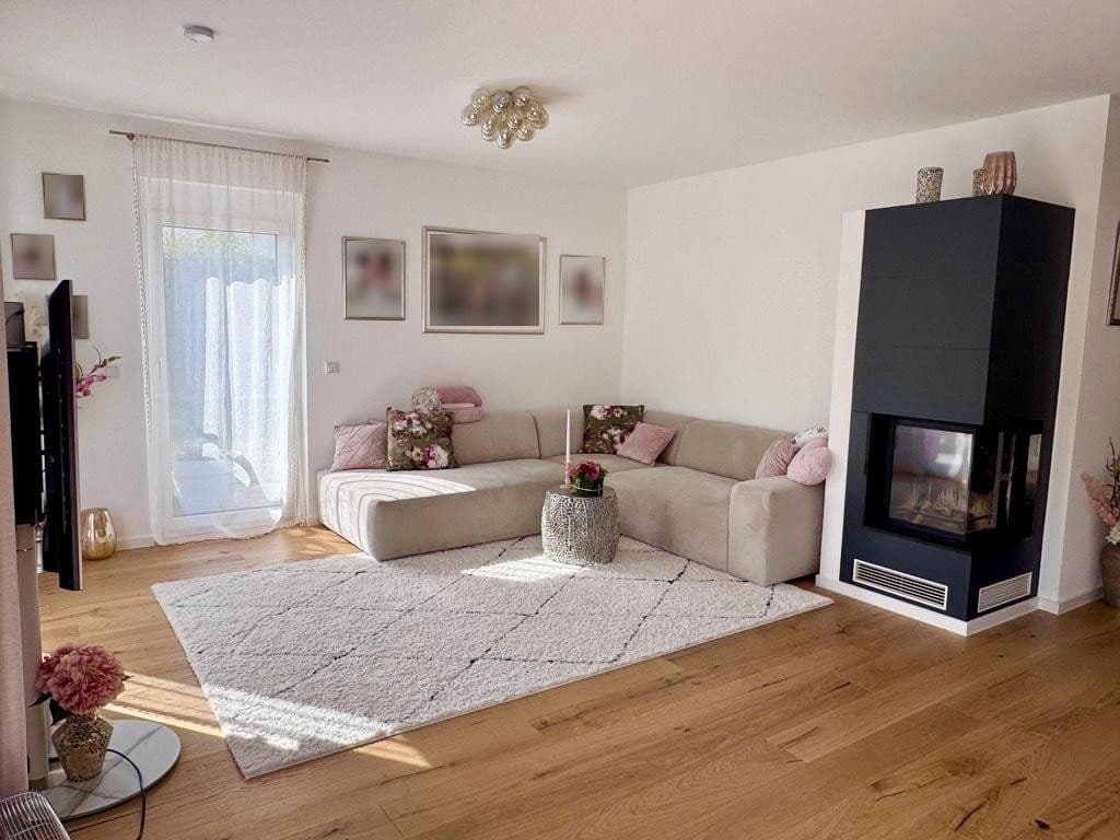 Predaj domu 158 m², pozemok 418 m², Nidderau, Hesensko Predaj domu 158 m², pozemok 418 m², Nidderau, Hesensko