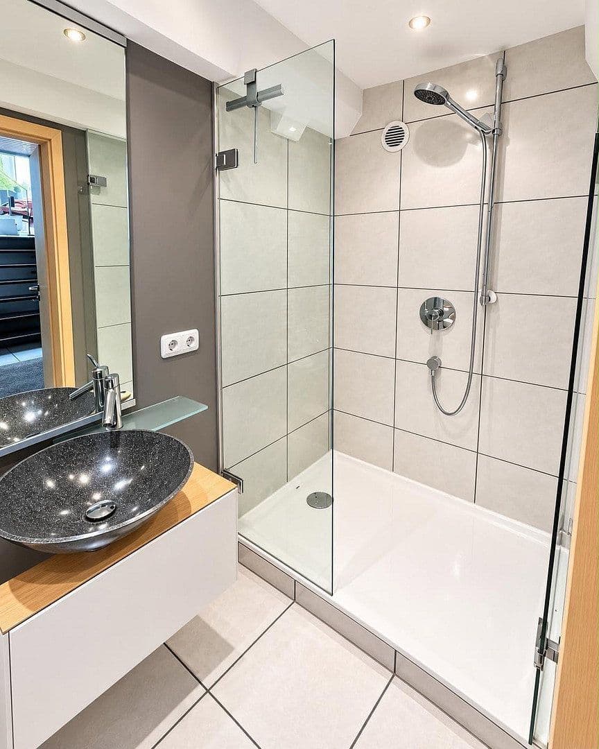 Predaj domu 191 m², pozemok 320 m², Garbsen, Dolné Sasko Predaj domu 191 m², pozemok 320 m², Garbsen, Dolné Sasko