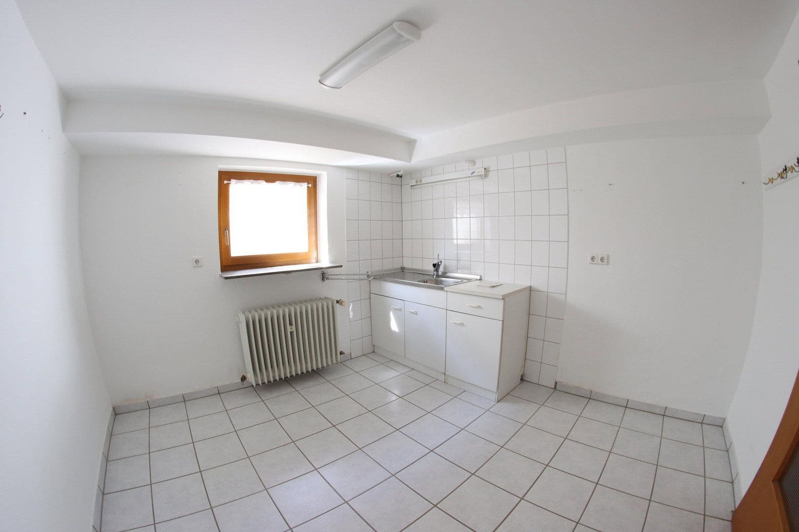 Predaj domu 100 m², pozemok 387 m², Schriesheim, Bádensko-Wurttembersko Predaj domu 100 m², pozemok 387 m², Schriesheim, Bádensko-Wurttembersko