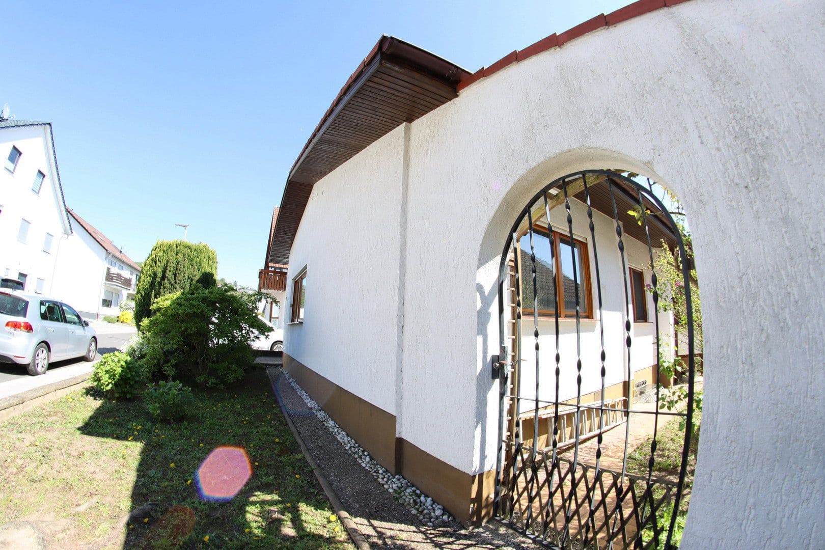Predaj domu 100 m², pozemok 387 m², Schriesheim, Bádensko-Wurttembersko Predaj domu 100 m², pozemok 387 m², Schriesheim, Bádensko-Wurttembersko