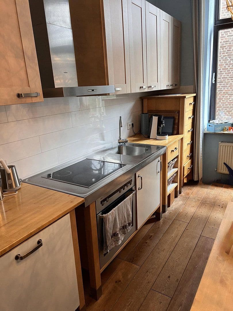 Predaj bytu 2-izbový 73 m², Köln, Severné Porýnie - Westfálsko Predaj bytu 2-izbový 73 m², Köln, Severné Porýnie - Westfálsko