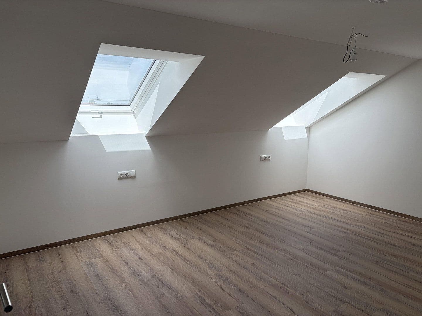 Prenájom bytu 3-izbový 91 m², Augsburger Straße 16, Wertingen, Bavorsko Prenájom bytu 3-izbový 91 m², Augsburger Straße 16, Wertingen, Bavorsko