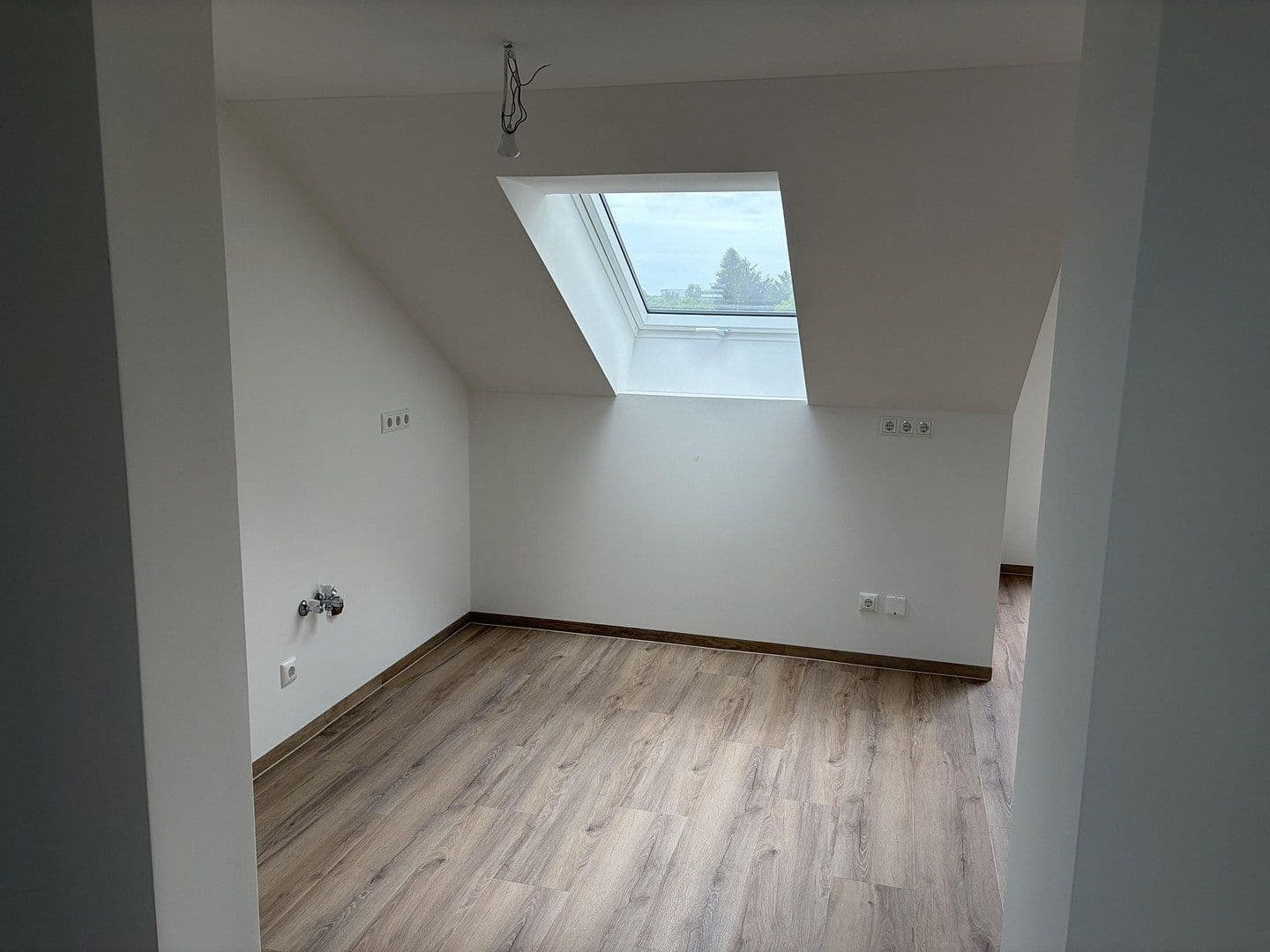 Prenájom bytu 3-izbový 91 m², Augsburger Straße 16, Wertingen, Bavorsko Prenájom bytu 3-izbový 91 m², Augsburger Straße 16, Wertingen, Bavorsko