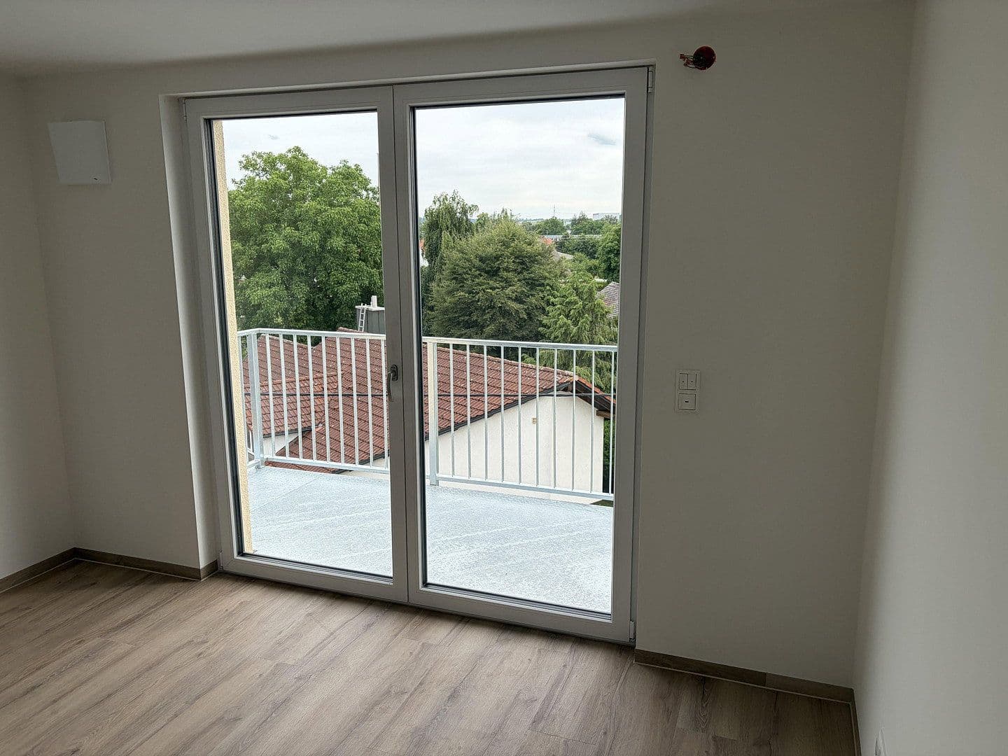 Prenájom bytu 3-izbový 91 m², Augsburger Straße 16, Wertingen, Bavorsko Prenájom bytu 3-izbový 91 m², Augsburger Straße 16, Wertingen, Bavorsko