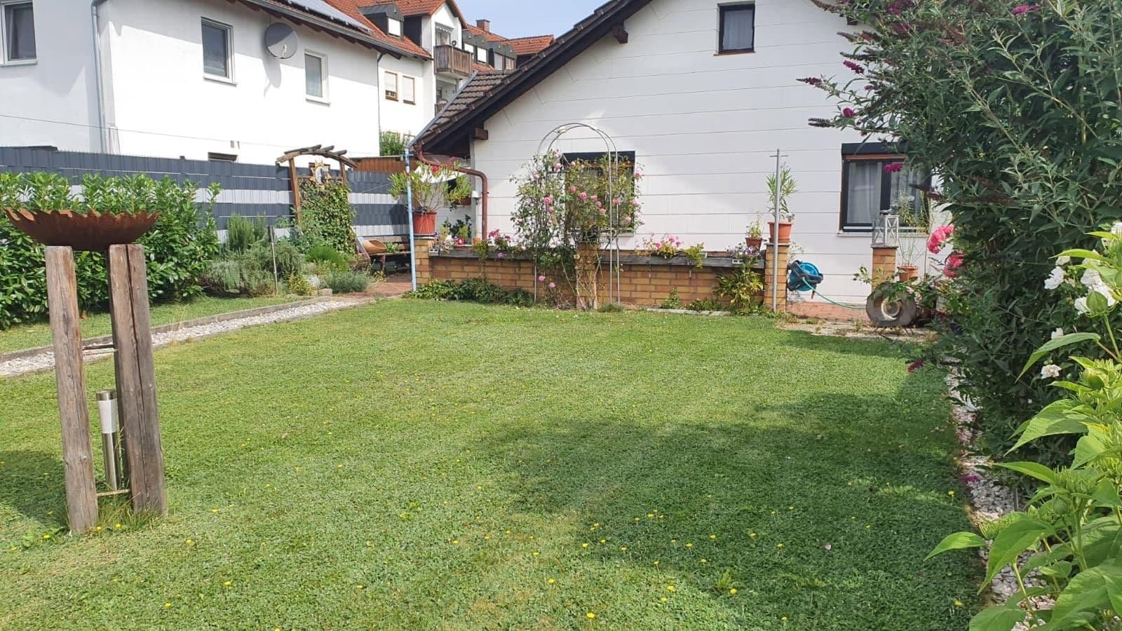 Predaj domu 72 m², pozemok 448 m², Obere Rettenbachstraße 44, Vilsbiburg, Bavorsko Predaj domu 72 m², pozemok 448 m², Obere Rettenbachstraße 44, Vilsbiburg, Bavorsko
