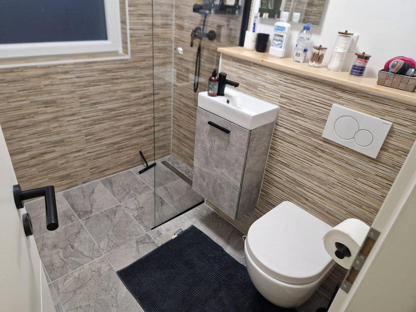 Prenájom bytu 2-izbový 65 m², Altstadtstraße 135, Leverkusen, Severné Porýnie - Westfálsko Prenájom bytu 2-izbový 65 m², Altstadtstraße 135, Leverkusen, Severné Porýnie - Westfálsko