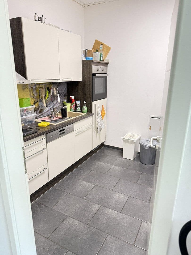 Prenájom nebytového priestoru 500 m², An der Spielleite 11, Unterpleichfeld, Bavorsko Prenájom nebytového priestoru 500 m², An der Spielleite 11, Unterpleichfeld, Bavorsko