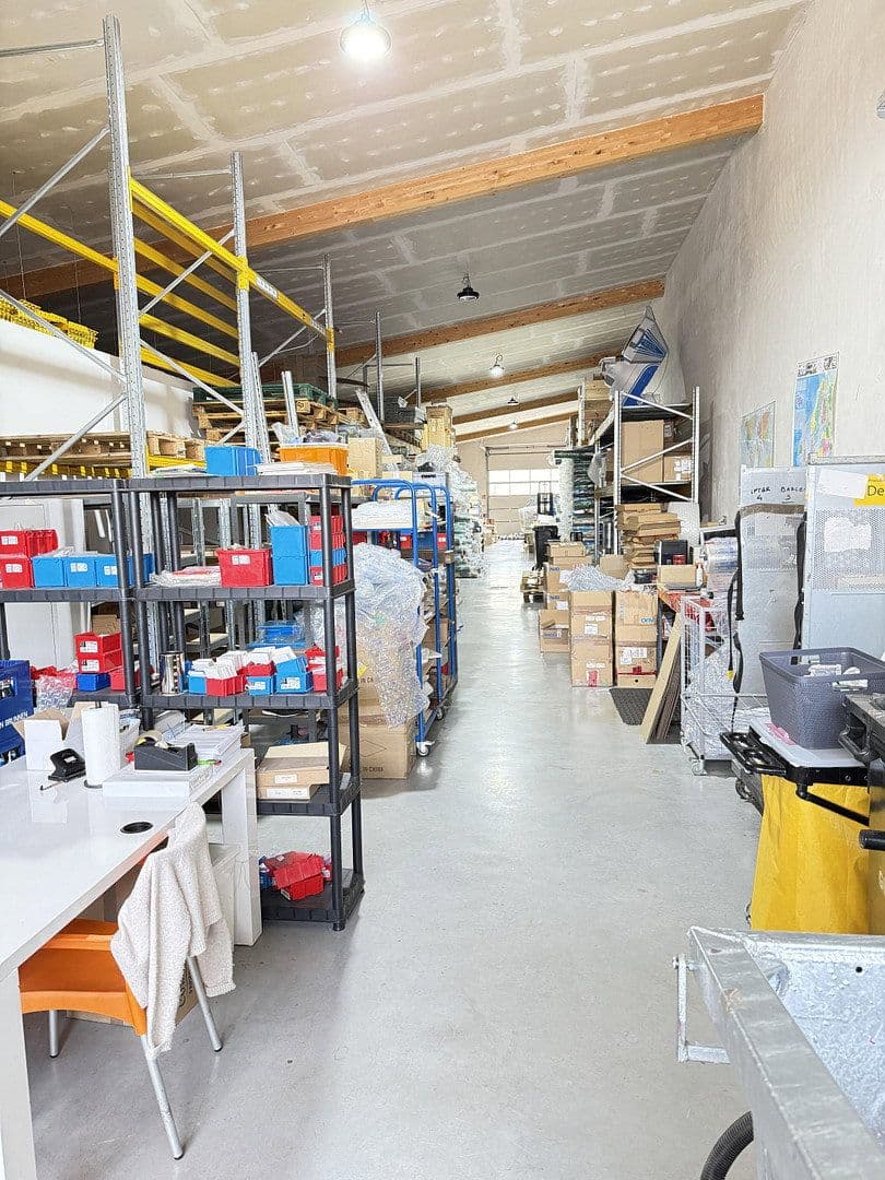 Prenájom nebytového priestoru 500 m², An der Spielleite 11, Unterpleichfeld, Bavorsko Prenájom nebytového priestoru 500 m², An der Spielleite 11, Unterpleichfeld, Bavorsko