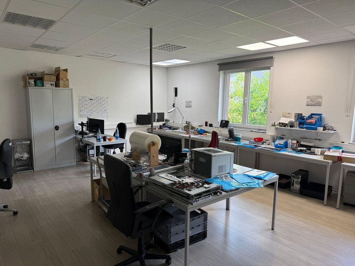 Prenájom nebytového priestoru 500 m², An der Spielleite 11, Unterpleichfeld, Bavorsko Prenájom nebytového priestoru 500 m², An der Spielleite 11, Unterpleichfeld, Bavorsko