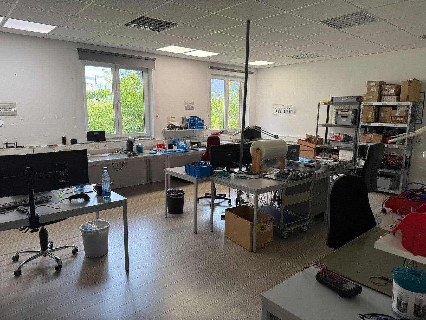 Prenájom nebytového priestoru 500 m², An der Spielleite 11, Unterpleichfeld, Bavorsko Prenájom nebytového priestoru 500 m², An der Spielleite 11, Unterpleichfeld, Bavorsko