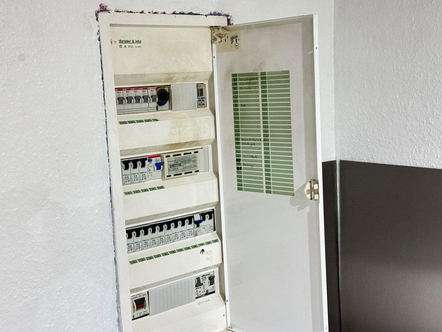 Predaj domu 464 m², pozemok 417 m², Altenessener Straße 85, Essen, Severné Porýnie - Westfálsko Predaj domu 464 m², pozemok 417 m², Altenessener Straße 85, Essen, Severné Porýnie - Westfálsko