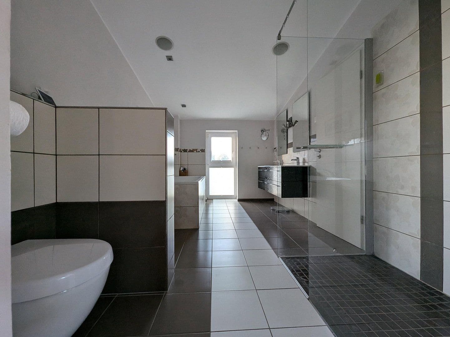 Predaj domu 180 m², pozemok 1.474 m², Pantelitz, Meklenbursko-Predpomoransko Predaj domu 180 m², pozemok 1.474 m², Pantelitz, Meklenbursko-Predpomoransko