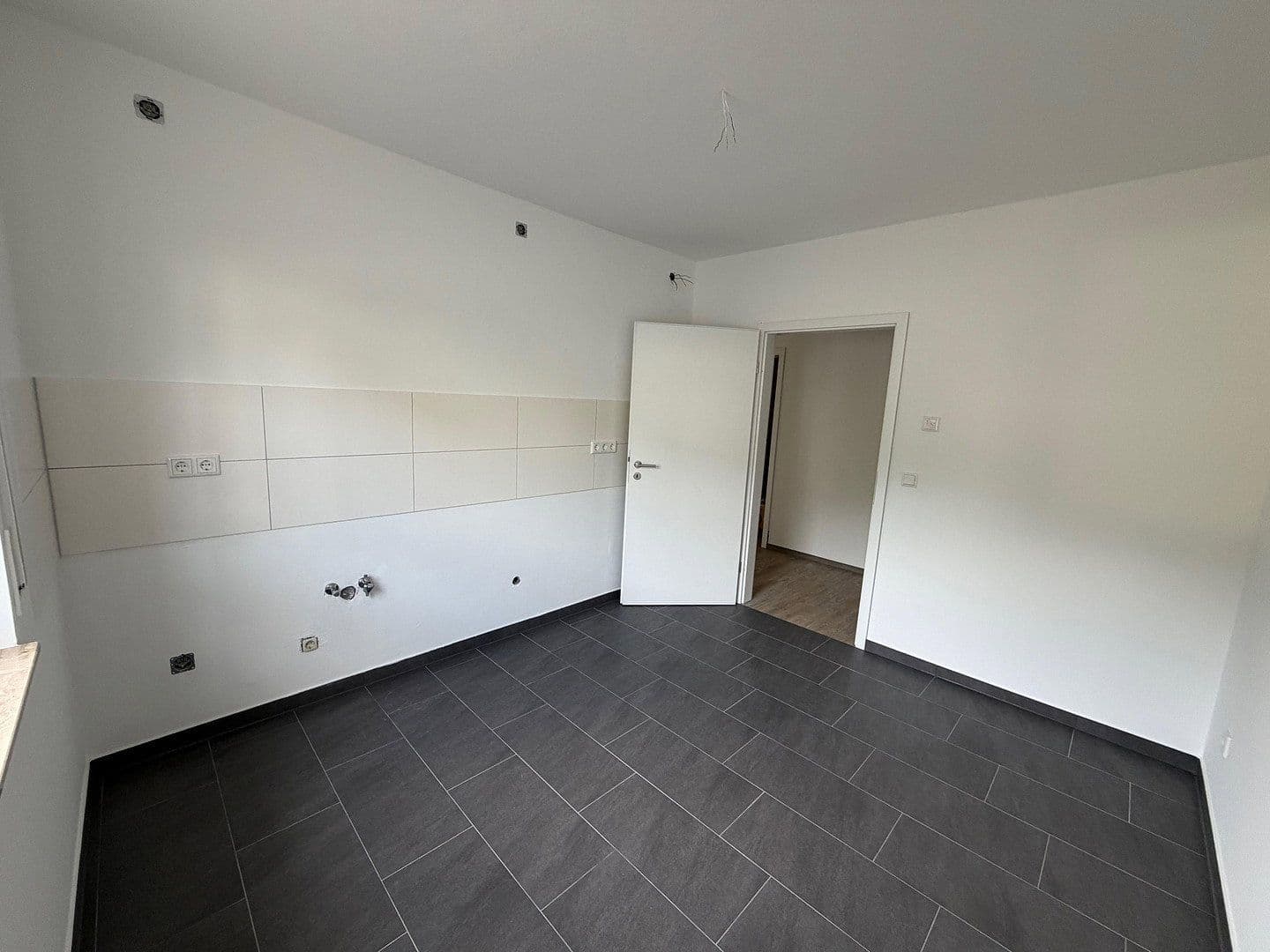 Prenájom bytu 3-izbový 83 m², Egerlandstraße 8a, Solms, Hesensko Prenájom bytu 3-izbový 83 m², Egerlandstraße 8a, Solms, Hesensko