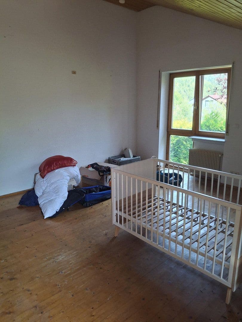 Predaj domu 139 m², pozemok 609 m², Wendelsgrundweg, Tuttlingen, Bádensko-Wurttembersko Predaj domu 139 m², pozemok 609 m², Wendelsgrundweg, Tuttlingen, Bádensko-Wurttembersko
