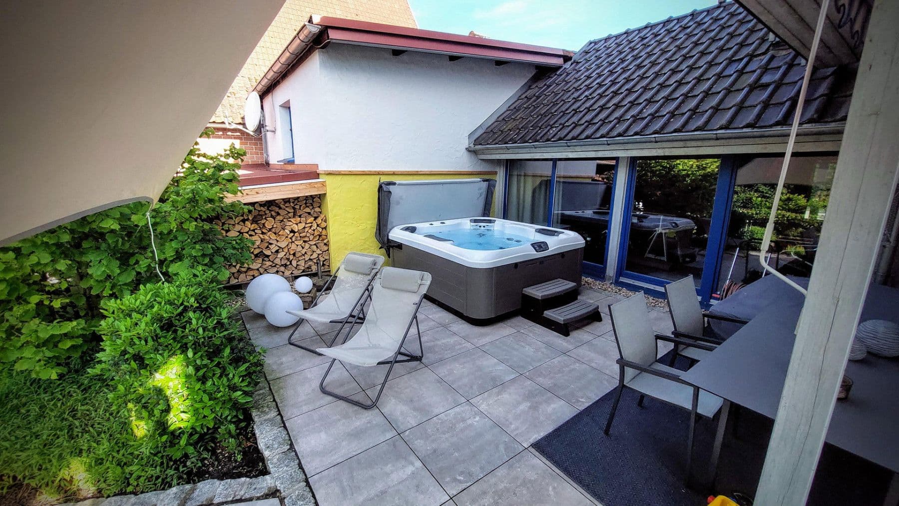 Predaj domu 230 m², pozemok 380 m², Kirchberg an der Murr, Bádensko-Wurttembersko Predaj domu 230 m², pozemok 380 m², Kirchberg an der Murr, Bádensko-Wurttembersko