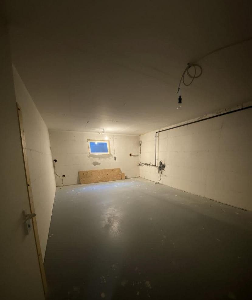 Predaj domu 191 m², pozemok 343 m², Kirchheim am Ries, Bádensko-Wurttembersko Predaj domu 191 m², pozemok 343 m², Kirchheim am Ries, Bádensko-Wurttembersko