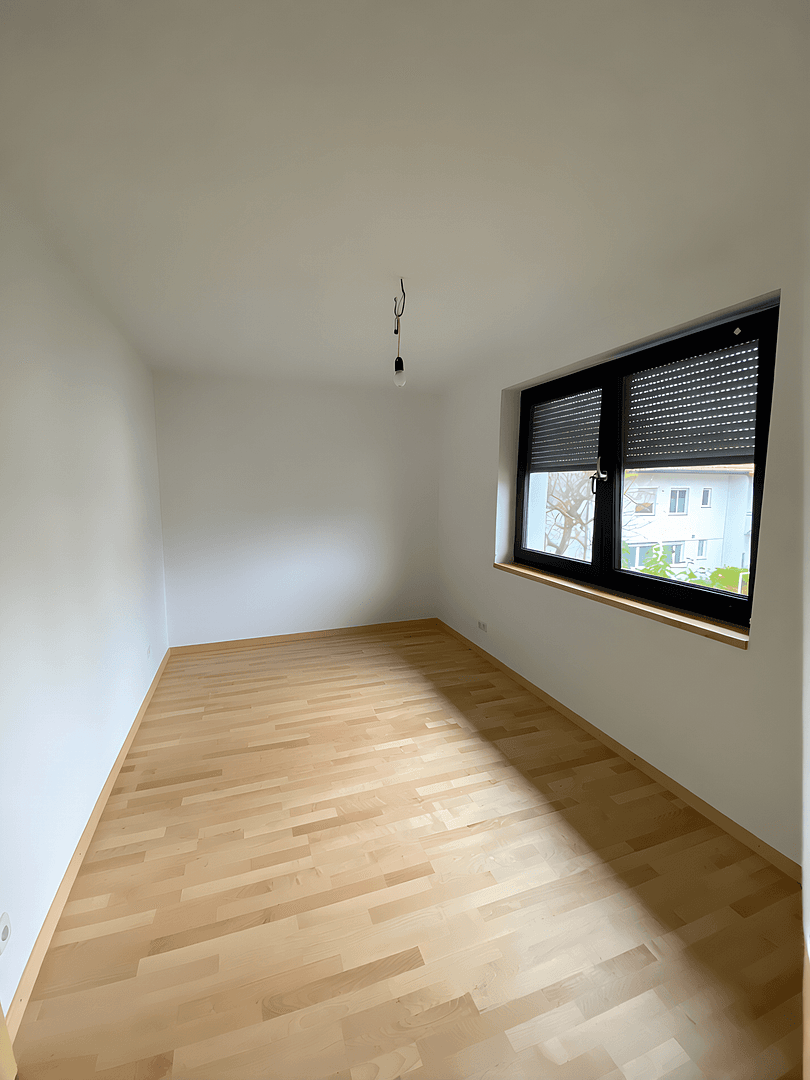 Predaj domu 191 m², pozemok 343 m², Kirchheim am Ries, Bádensko-Wurttembersko Predaj domu 191 m², pozemok 343 m², Kirchheim am Ries, Bádensko-Wurttembersko