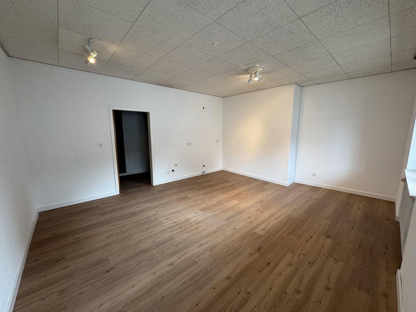 Prenájom domu 200 m², pozemok 324 m², Brensbach, Hesensko Prenájom domu 200 m², pozemok 324 m², Brensbach, Hesensko