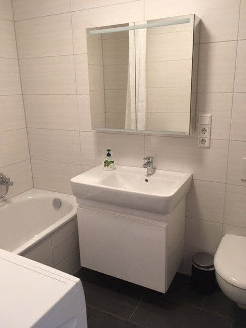 Predaj bytu 1-izbový 35 m², Wilhelm-Hauff-Strass 22, Augsburg, Bavorsko Predaj bytu 1-izbový 35 m², Wilhelm-Hauff-Strass 22, Augsburg, Bavorsko