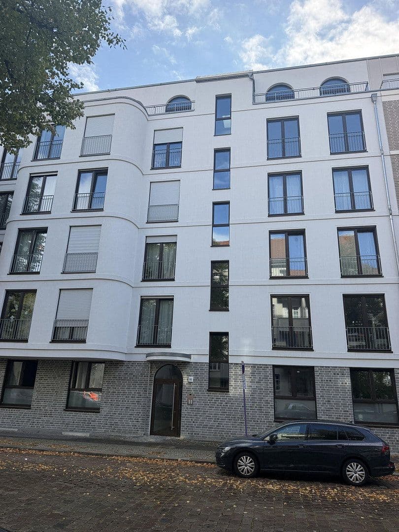 Prenájom bytu 4-izbový 98 m², Münsterlandstraße 60, Berlin, Berlín Prenájom bytu 4-izbový 98 m², Münsterlandstraße 60, Berlin, Berlín