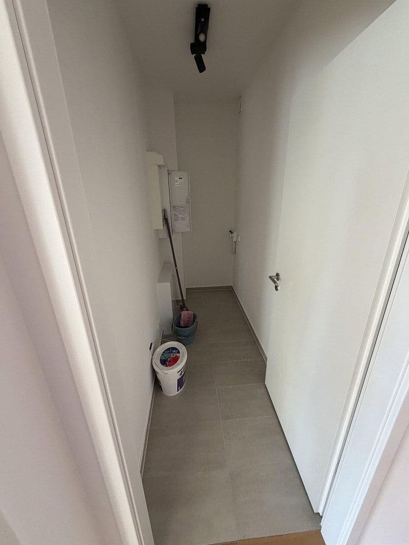 Prenájom bytu 4-izbový 98 m², Münsterlandstraße 60, Berlin, Berlín Prenájom bytu 4-izbový 98 m², Münsterlandstraße 60, Berlin, Berlín
