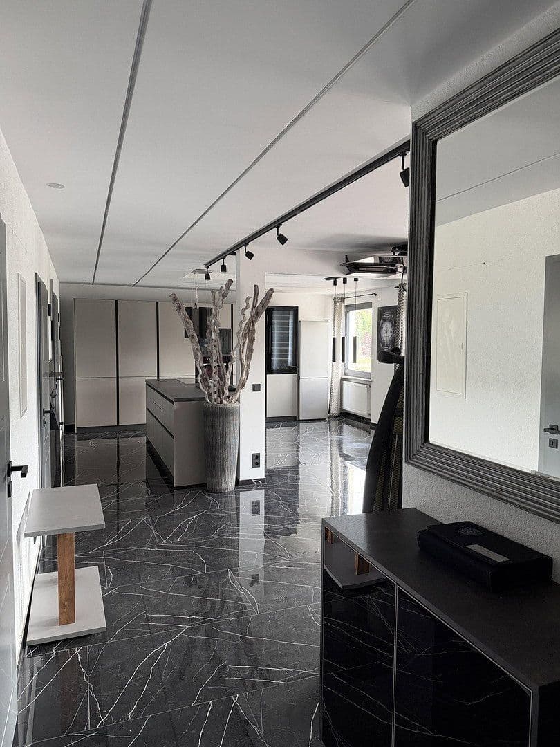 Predaj bytu 4-izbový 90 m², Berlinerstraße 8, Singen (Hohentwiel), Bádensko-Wurttembersko Predaj bytu 4-izbový 90 m², Berlinerstraße 8, Singen (Hohentwiel), Bádensko-Wurttembersko