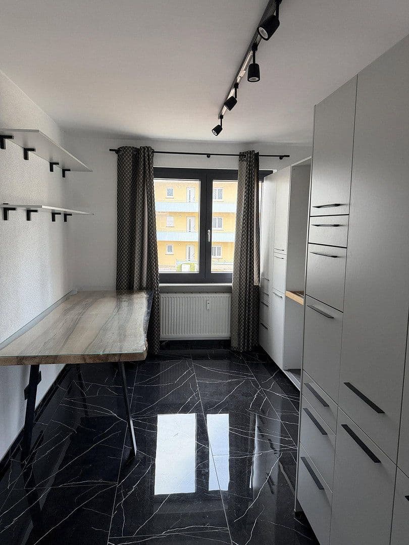 Predaj bytu 4-izbový 90 m², Berlinerstraße 8, Singen (Hohentwiel), Bádensko-Wurttembersko Predaj bytu 4-izbový 90 m², Berlinerstraße 8, Singen (Hohentwiel), Bádensko-Wurttembersko