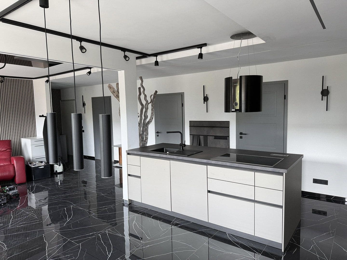 Predaj bytu 4-izbový 90 m², Berlinerstraße 8, Singen (Hohentwiel), Bádensko-Wurttembersko Predaj bytu 4-izbový 90 m², Berlinerstraße 8, Singen (Hohentwiel), Bádensko-Wurttembersko