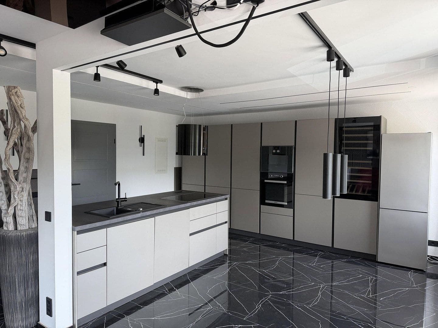 Predaj bytu 4-izbový 90 m², Berlinerstraße 8, Singen (Hohentwiel), Bádensko-Wurttembersko Predaj bytu 4-izbový 90 m², Berlinerstraße 8, Singen (Hohentwiel), Bádensko-Wurttembersko