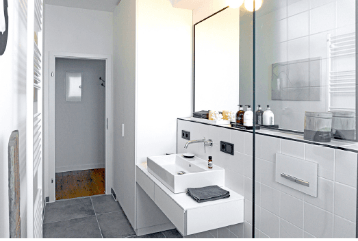 Prenájom bytu 3-izbový 71 m², Aachenerstrasse 157, Düsseldorf, Severné Porýnie - Westfálsko Prenájom bytu 3-izbový 71 m², Aachenerstrasse 157, Düsseldorf, Severné Porýnie - Westfálsko