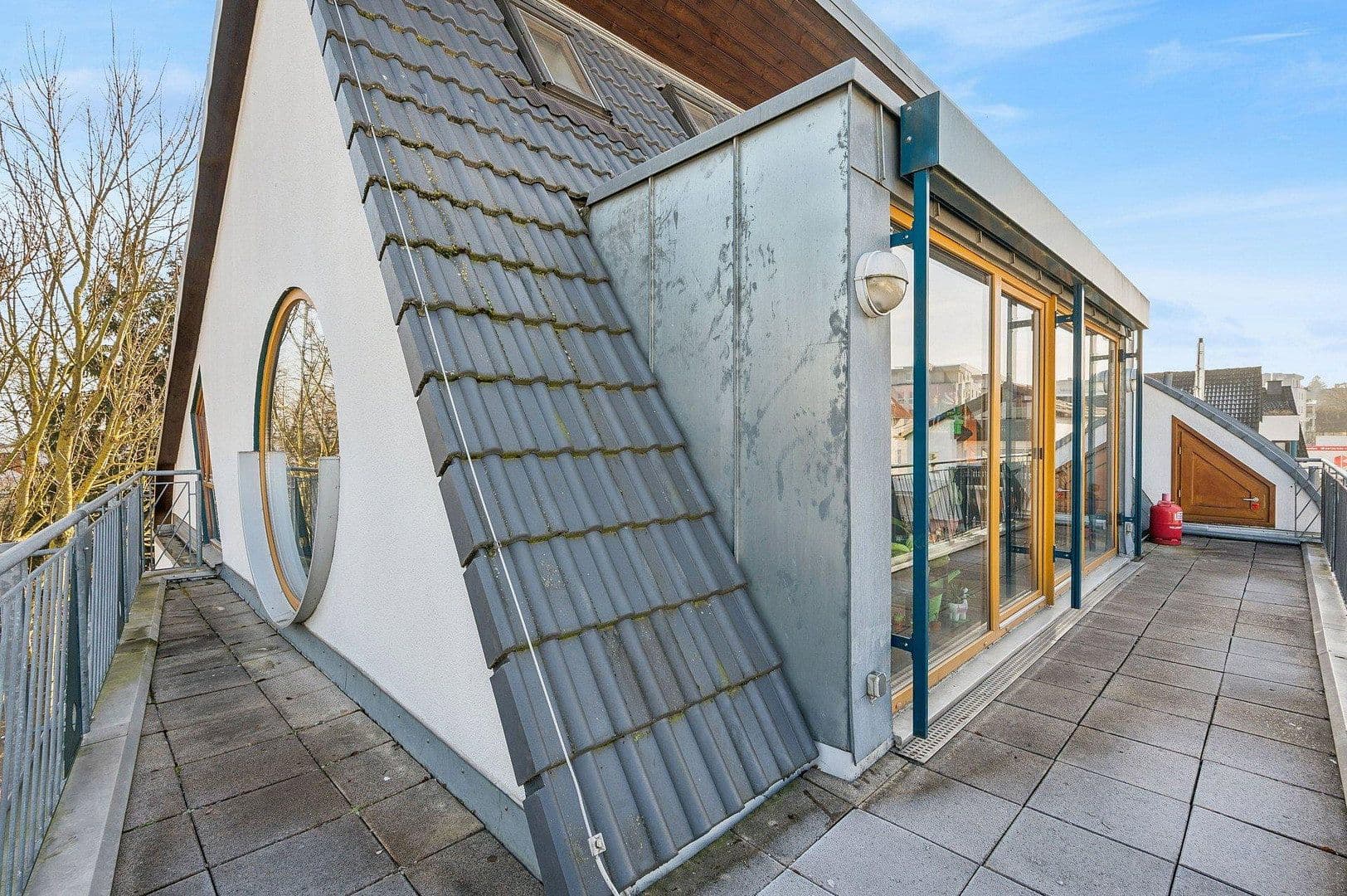 Predaj domu 431 m², pozemok 529 m², In der Höll 9, Friedberg (Hessen), Hesensko Predaj domu 431 m², pozemok 529 m², In der Höll 9, Friedberg (Hessen), Hesensko