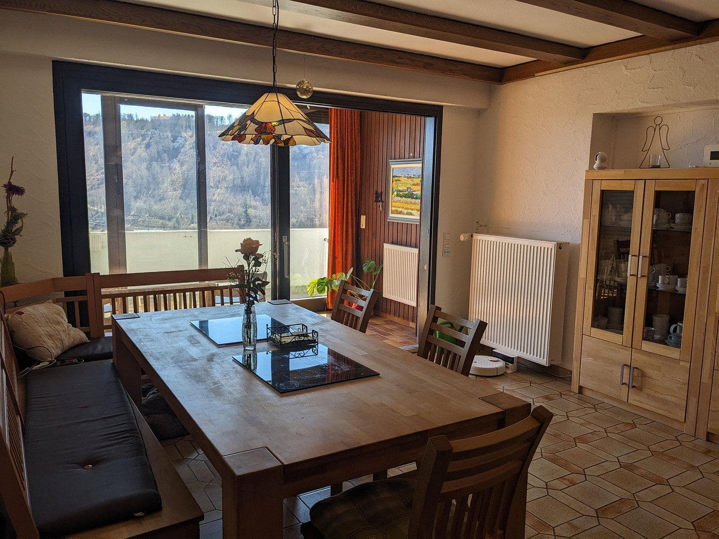 Predaj domu 340 m², pozemok 860 m², Albstadt, Bádensko-Wurttembersko Predaj domu 340 m², pozemok 860 m², Albstadt, Bádensko-Wurttembersko