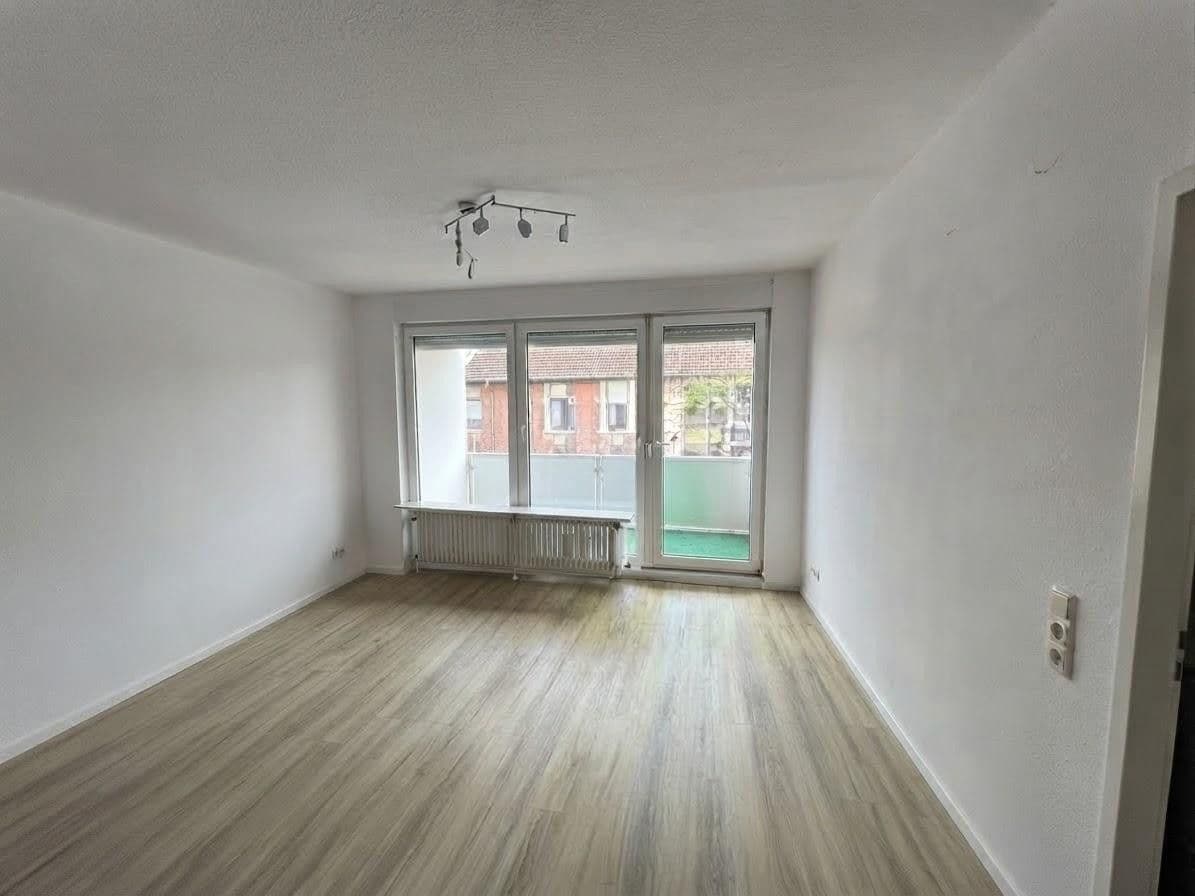 Prenájom bytu 3-izbový 85 m², Hohenzollernstraße 9, Friedrichsthal, Sársko Prenájom bytu 3-izbový 85 m², Hohenzollernstraße 9, Friedrichsthal, Sársko