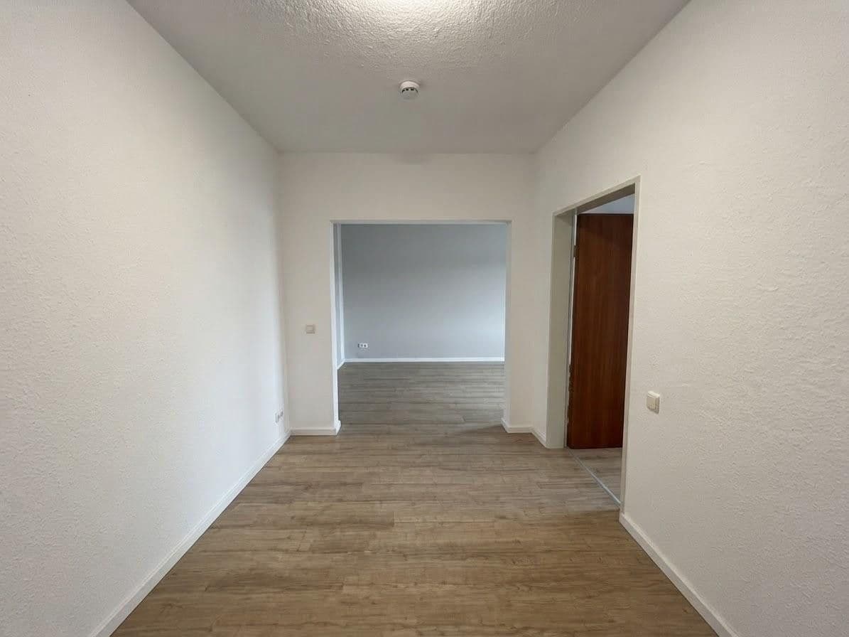 Prenájom bytu 3-izbový 85 m², Hohenzollernstraße 9, Friedrichsthal, Sársko Prenájom bytu 3-izbový 85 m², Hohenzollernstraße 9, Friedrichsthal, Sársko
