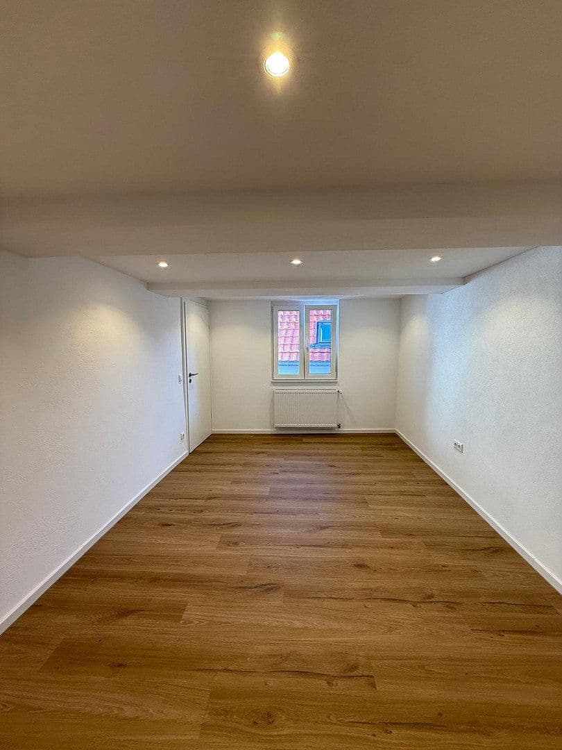 Prenájom bytu 5-izbový 123 m², Reinheim, Hesensko Prenájom bytu 5-izbový 123 m², Reinheim, Hesensko