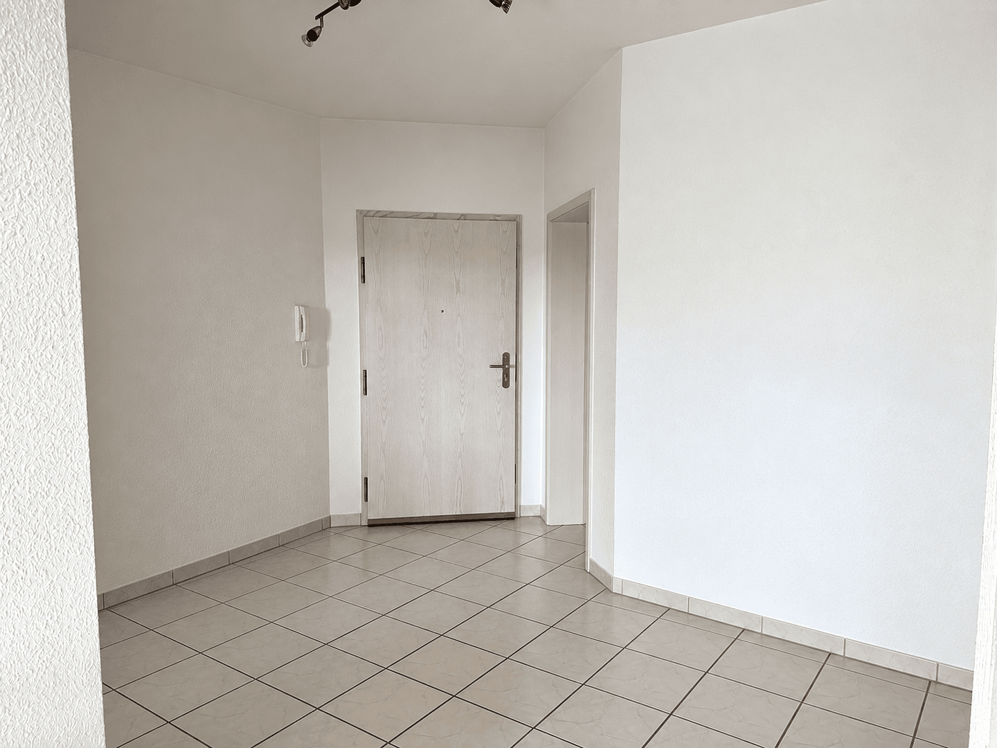 Prenájom bytu 2-izbový 75 m², Wächtersbach, Hesensko Prenájom bytu 2-izbový 75 m², Wächtersbach, Hesensko