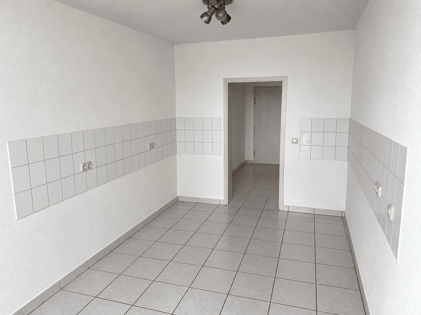 Prenájom bytu 2-izbový 75 m², Wächtersbach, Hesensko Prenájom bytu 2-izbový 75 m², Wächtersbach, Hesensko